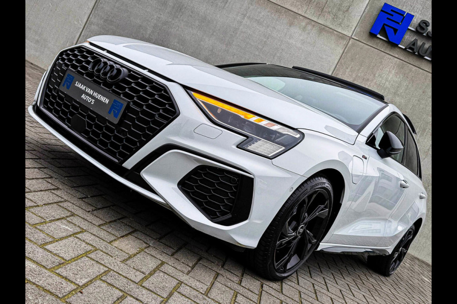 Audi A3 Sportback 40TFSI e 204pk S-Tronic Competition S Edition S-Line Pano|S-Kuipstoel|Ambiance|Matrix|Virtual|ACC|Camera|B&O|S3!