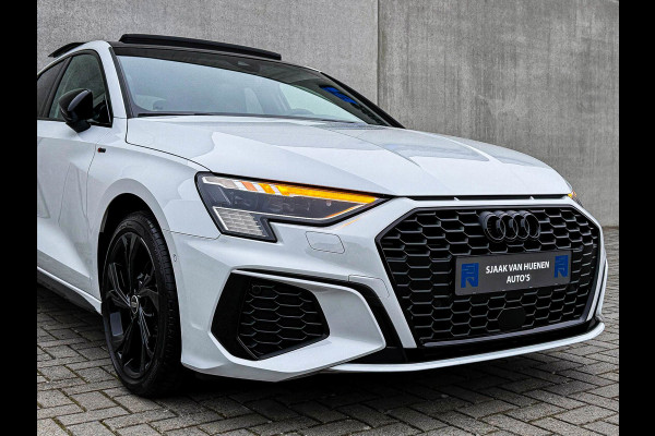 Audi A3 Sportback 40TFSI e 204pk S-Tronic Competition S Edition S-Line Pano|S-Kuipstoel|Ambiance|Matrix|Virtual|ACC|Camera|B&O|S3!