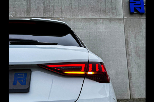 Audi A3 Sportback 40TFSI e 204pk S-Tronic Competition S Edition S-Line Pano|S-Kuipstoel|Ambiance|Matrix|Virtual|ACC|Camera|B&O|S3!
