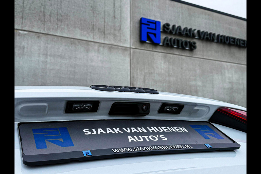 Audi A3 Sportback 40TFSI e 204pk S-Tronic Competition S Edition S-Line Pano|S-Kuipstoel|Ambiance|Matrix|Virtual|ACC|Camera|B&O|S3!