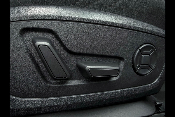 Audi A3 Sportback 40TFSI e 204pk S-Tronic Competition S Edition S-Line Pano|S-Kuipstoel|Ambiance|Matrix|Virtual|ACC|Camera|B&O|S3!