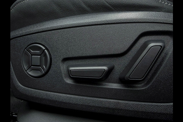 Audi A3 Sportback 40TFSI e 204pk S-Tronic Competition S Edition S-Line Pano|S-Kuipstoel|Ambiance|Matrix|Virtual|ACC|Camera|B&O|S3!