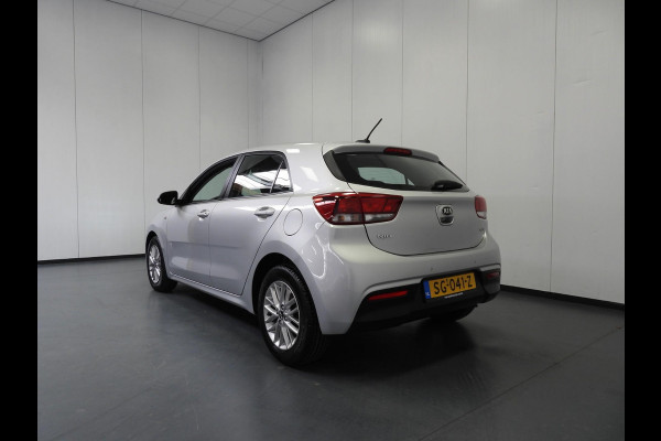 Kia Rio 1.0 T-GDI 100PK Navigator NAVI/CAMERA/AIRCO/CRUISE/15"LMV!