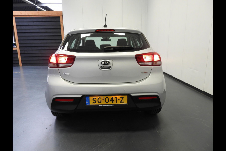 Kia Rio 1.0 T-GDI 100PK Navigator NAVI/CAMERA/AIRCO/CRUISE/15"LMV!