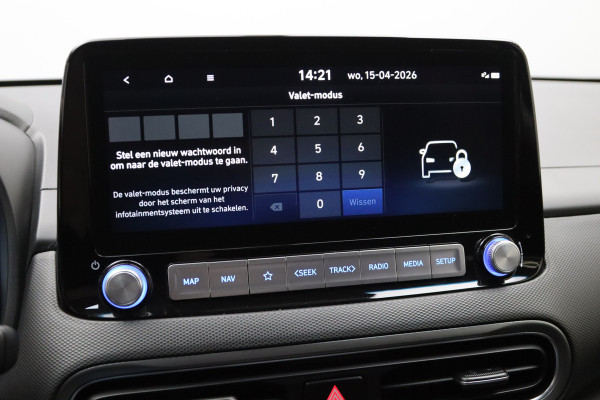 Hyundai Kona EV Premium 64 kWh 204 PK, Leder, 4 x Stoelverwarming, Head-Up, Camera