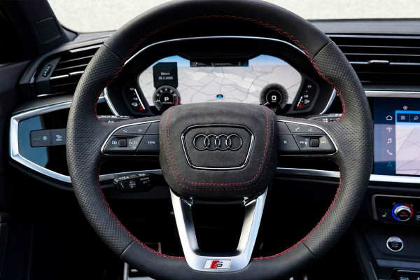 Audi Q3 Sportback 45TFSI e 245pk S-Tronic Competition S Edition S-Line 1é Eig Audi Exclusive|Pano|Sonos|Ambiance|360°|Matrix|RSQ3!