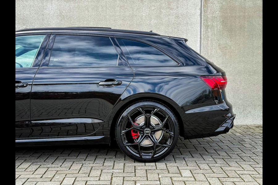 Audi A4 Avant 2.0TFSI 245pk S-Tronic Competition S Edition S-Line 1é Eig! Panoramadak|Virtual|Ambiance|LED Matrix|Leder|Carbon|RS4