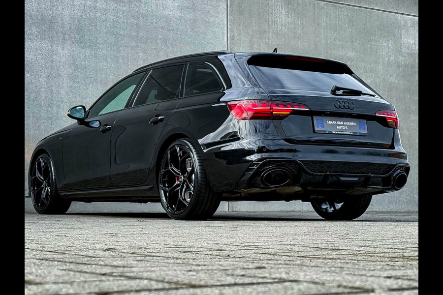 Audi A4 Avant 2.0TFSI 245pk S-Tronic Competition S Edition S-Line 1é Eig! Panoramadak|Virtual|Ambiance|LED Matrix|Leder|Carbon|RS4