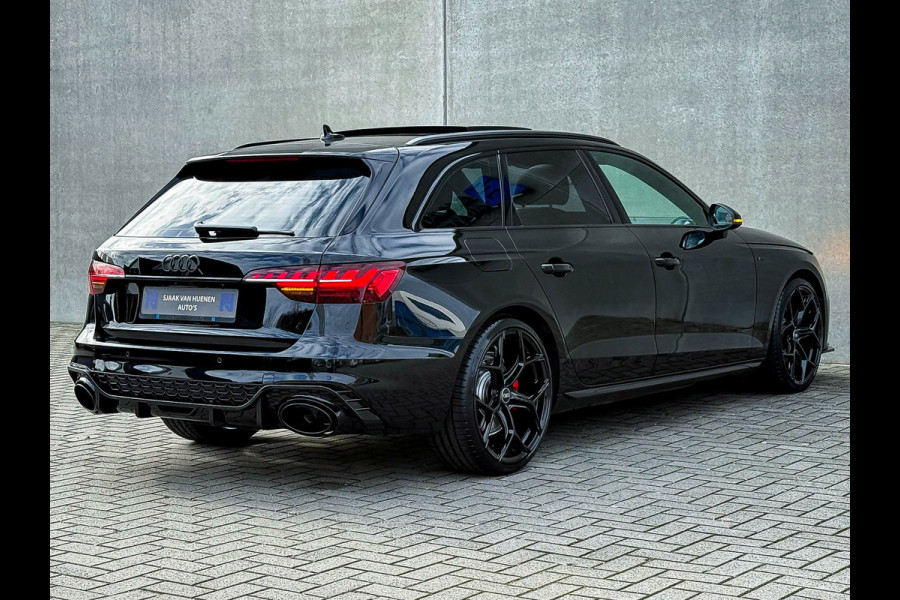 Audi A4 Avant 2.0TFSI 245pk S-Tronic Competition S Edition S-Line 1é Eig! Panoramadak|Virtual|Ambiance|LED Matrix|Leder|Carbon|RS4