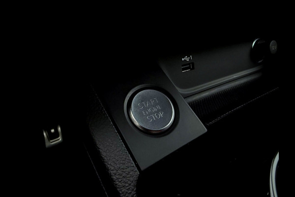 Audi A4 Avant 2.0TFSI 245pk S-Tronic Competition S Edition S-Line 1é Eig! Panoramadak|Virtual|Ambiance|LED Matrix|Leder|Carbon|RS4