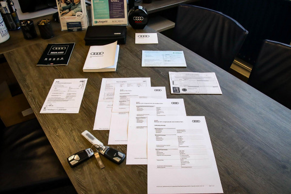 Audi A4 Avant 2.0TFSI 245pk S-Tronic Competition S Edition S-Line 1é Eig! Panoramadak|Virtual|Ambiance|LED Matrix|Leder|Carbon|RS4