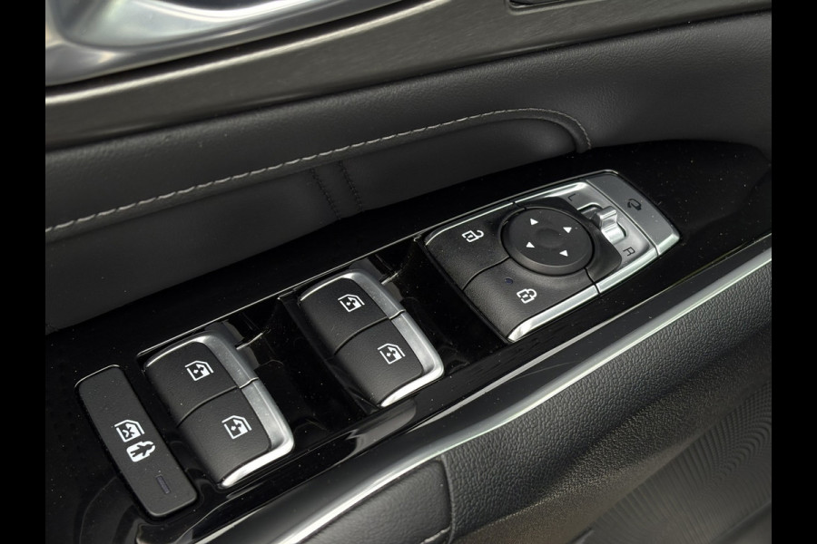 Kia Sorento 1.6 T-GDI Hybrid 2WD ExecutiveLine 5p. | Pano, Leder, Memory, ACC, Carplay/Android, Navi, 360 Camera | 1e Eigenaar |