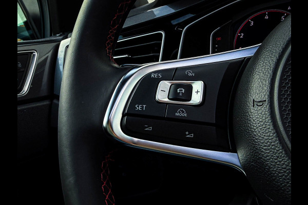 Volkswagen Polo 2.0TSI GTI DSG 200pk! 2é Eig|OEM DEALER|Panorama dak|LED|Virtual|NAVI|ACC|GTI Sport Stoelen|Keyless|Beats|18inch!