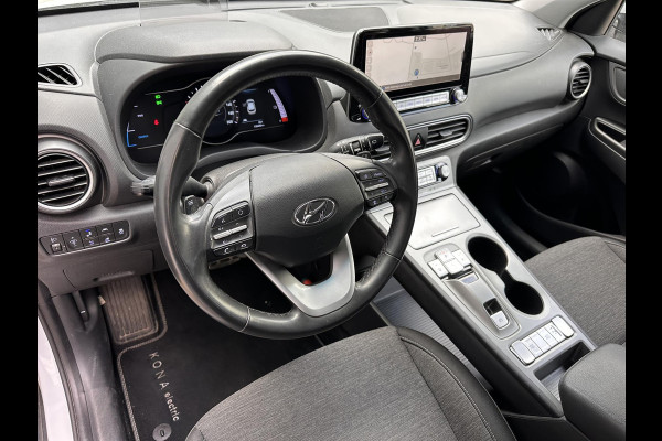Hyundai Kona EV Fashion 64 kWh | SOH: 94,1% | Dode Hoek Detectie | HUD | ACC |