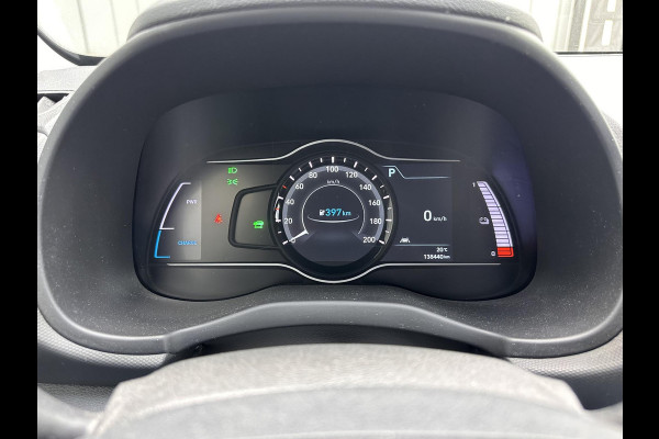 Hyundai Kona EV Fashion 64 kWh | SOH: 94,1% | Dode Hoek Detectie | HUD | ACC |