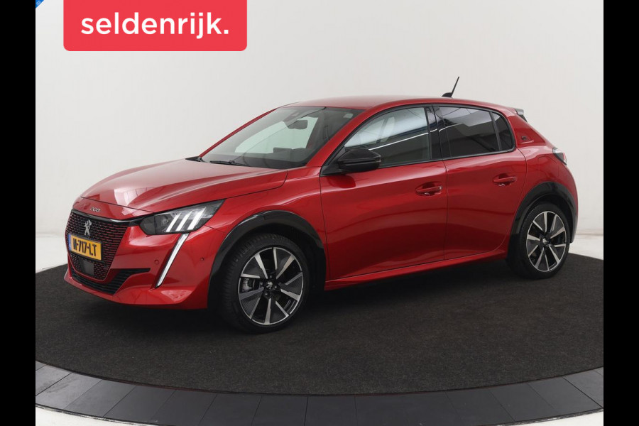 Peugeot e-208 EV GT Pack 50 kWh | SOH 92% | Stoelverwarming | Leder/Alcantara | Adaptive cruise | Carplay | Park Assist | Camera | Keyless | Full LED | Dodehoek detectie | Navigatie | Digital Cockpit