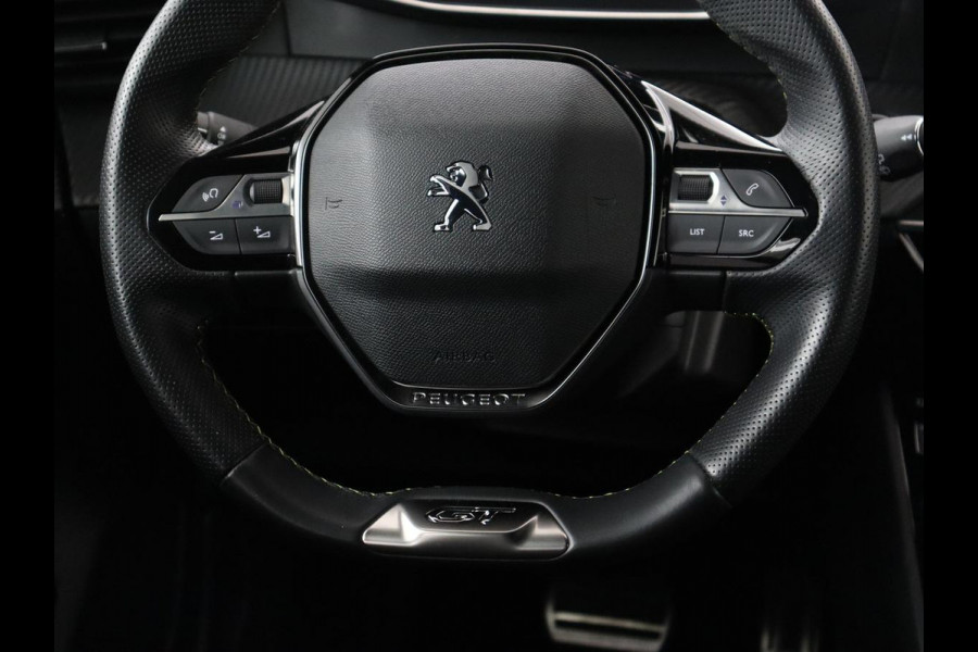 Peugeot e-208 EV GT Pack 50 kWh | SOH 92% | Stoelverwarming | Leder/Alcantara | Adaptive cruise | Carplay | Park Assist | Camera | Keyless | Full LED | Dodehoek detectie | Navigatie | Digital Cockpit