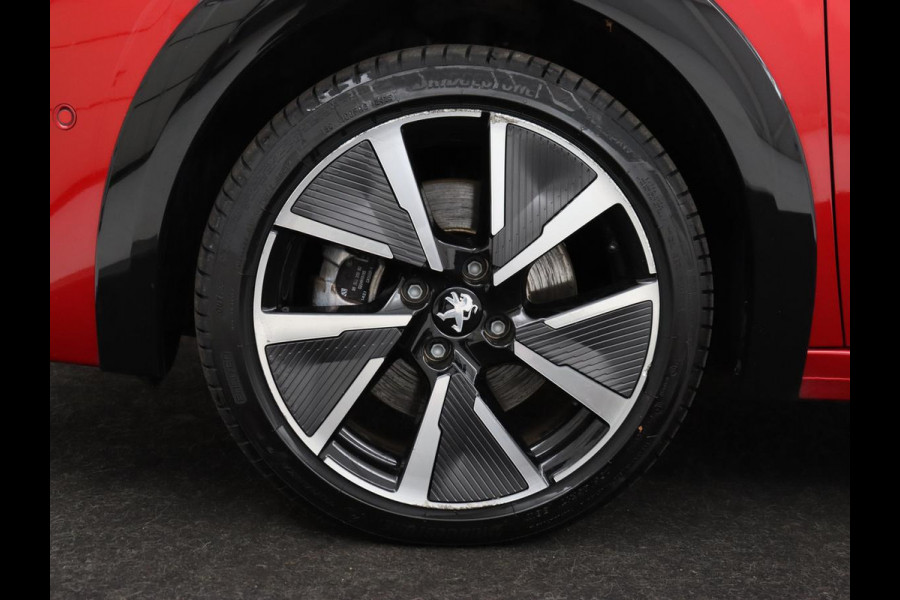 Peugeot e-208 EV GT Pack 50 kWh | SOH 92% | Stoelverwarming | Leder/Alcantara | Adaptive cruise | Carplay | Park Assist | Camera | Keyless | Full LED | Dodehoek detectie | Navigatie | Digital Cockpit