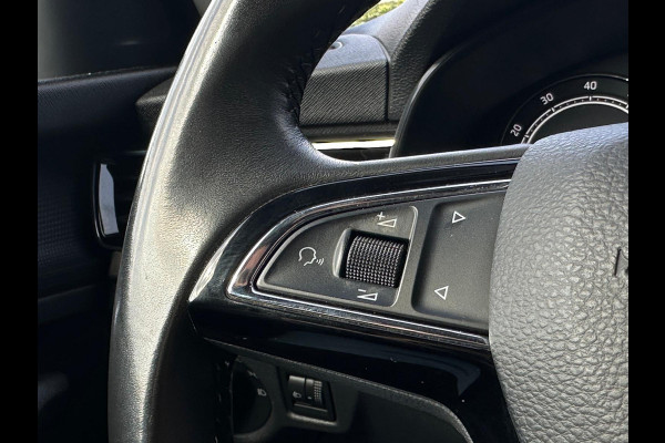 Škoda Kamiq 1.0 TSI Business Edition, Automaat, Bluetooth, Cruise, CarPlay, Trekhaak, PDC
