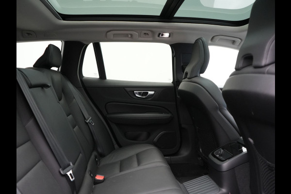 Volvo V60 T6 Recharge AWD Inscription PHEV 340pk Dealer O.H. | Panodak | Camera | Lederen Sportstoelen Memory & Verwarmd | Stuur Verwarmd | Keyless | Navigatie | DAB | Cruise Control | Plug In Hybrid |