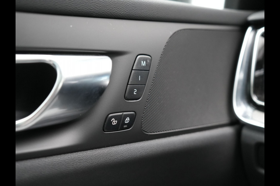 Volvo V60 T6 Recharge AWD Inscription PHEV 340pk Dealer O.H. | Panodak | Camera | Lederen Sportstoelen Memory & Verwarmd | Stuur Verwarmd | Keyless | Navigatie | DAB | Cruise Control | Plug In Hybrid |