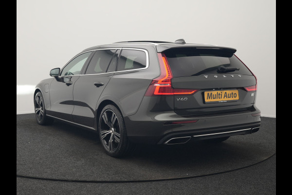 Volvo V60 T6 Recharge AWD Inscription PHEV 340pk Dealer O.H. | Panodak | Camera | Lederen Sportstoelen Memory & Verwarmd | Stuur Verwarmd | Keyless | Navigatie | DAB | Cruise Control | Plug In Hybrid |