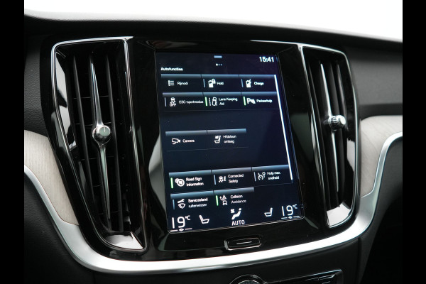 Volvo V60 T6 Recharge AWD Inscription PHEV 340pk Dealer O.H. | Panodak | Camera | Lederen Sportstoelen Memory & Verwarmd | Stuur Verwarmd | Keyless | Navigatie | DAB | Cruise Control | Plug In Hybrid |