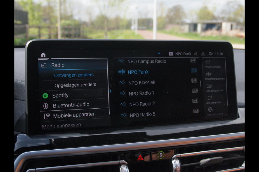 BMW iX3 Executive 80 kWh | Panoramadak | Camera | Sfeerverlichting | Apple Carplay | Cruise Control |