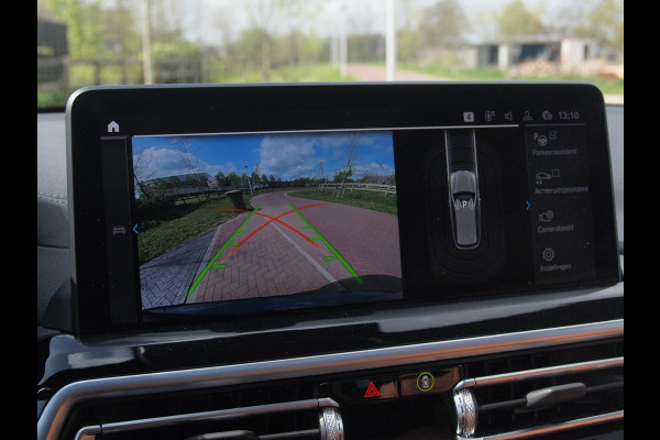 BMW iX3 Executive 80 kWh | Panoramadak | Camera | Sfeerverlichting | Apple Carplay | Cruise Control |