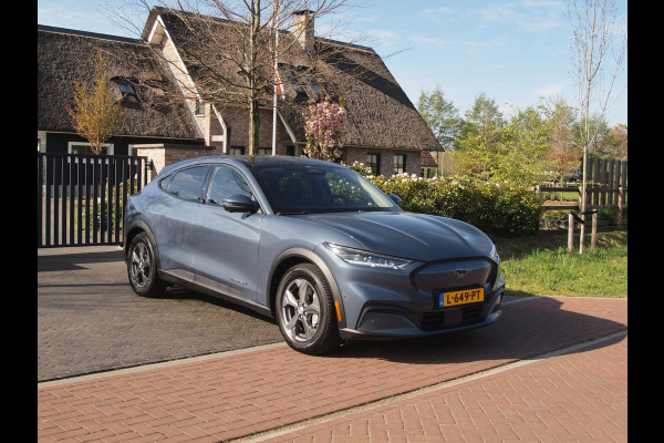 Ford Mustang Mach-E Extended RWD 98 kWh | SOH 94% | Panoramadak | 360 Camera | Bang & Olufsen | Apple Carplay | Cruise Control |