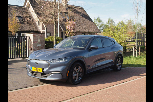 Ford Mustang Mach-E Extended RWD 98 kWh | SOH 94% | Panoramadak | 360 Camera | Bang & Olufsen | Apple Carplay | Cruise Control |