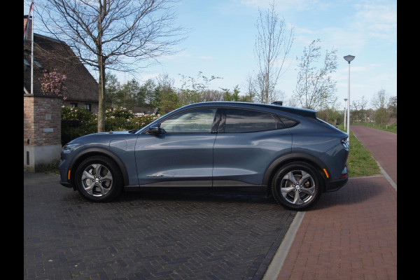 Ford Mustang Mach-E Extended RWD 98 kWh | SOH 94% | Panoramadak | 360 Camera | Bang & Olufsen | Apple Carplay | Cruise Control |