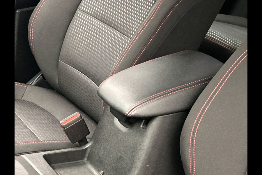 Ford Kuga 2.5 PHEV ST-Line X | Camera | Navigatie | Cruise/control |