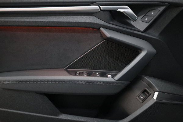 Audi RS3 Sportback 2.5 TFSI quattro 400+PK MATRIX-LED/VIRTUAL/B&O/SFEER/LEDER+S.VERWARMING/19"LMV/CAM/PDC/ACC/12 MND GARANTIE!!