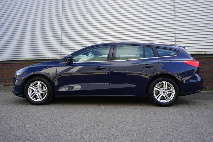 Ford FOCUS Wagon 1.0 EcoB.125PK Hybrid Business/Trekhaak/Camera/ 48.000km!!