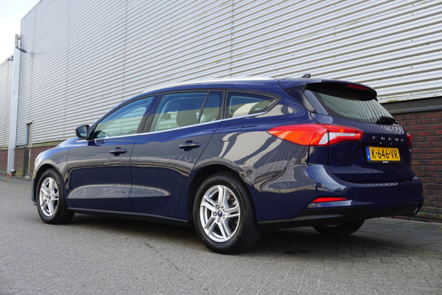 Ford FOCUS Wagon 1.0 EcoB.125PK Hybrid Business/Trekhaak/Camera/ 48.000km!!