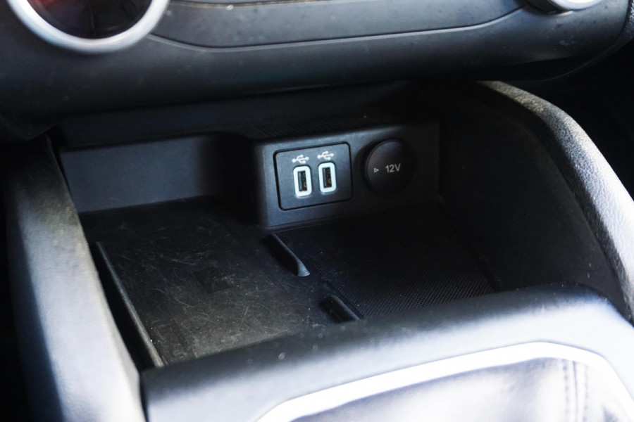 Ford FOCUS Wagon 1.0 EcoB.125PK Hybrid Business/Trekhaak/Camera/ 48.000km!!