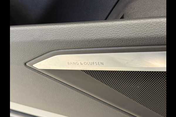 Audi e-tron 55 quattro S edition 95 kWh | S-Line | Pano | B&O | Apple Carplay | Trekhaak