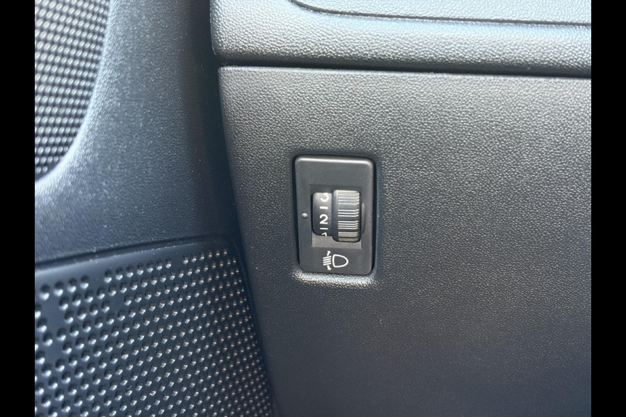 Peugeot 208 1.2 PureTech Active 2e Eigenaar,Navi,Dealer Onderhouden,Airco,Cruise,Carplay,5 Deurs,Net beurt gehad,N.A.P,Apk tot 04-2027