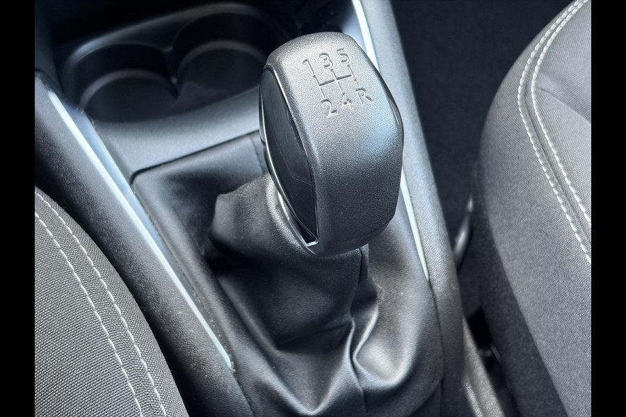 Peugeot 208 1.2 PureTech Active 2e Eigenaar,Navi,Dealer Onderhouden,Airco,Cruise,Carplay,5 Deurs,Net beurt gehad,N.A.P,Apk tot 04-2027