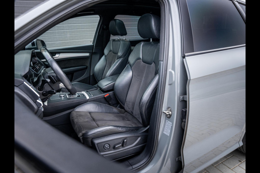 Audi Q5 55 TFSI e quattro Competition - S-Line l RS-Look l Pano l HUD l Luchtv. l Trekhaak
