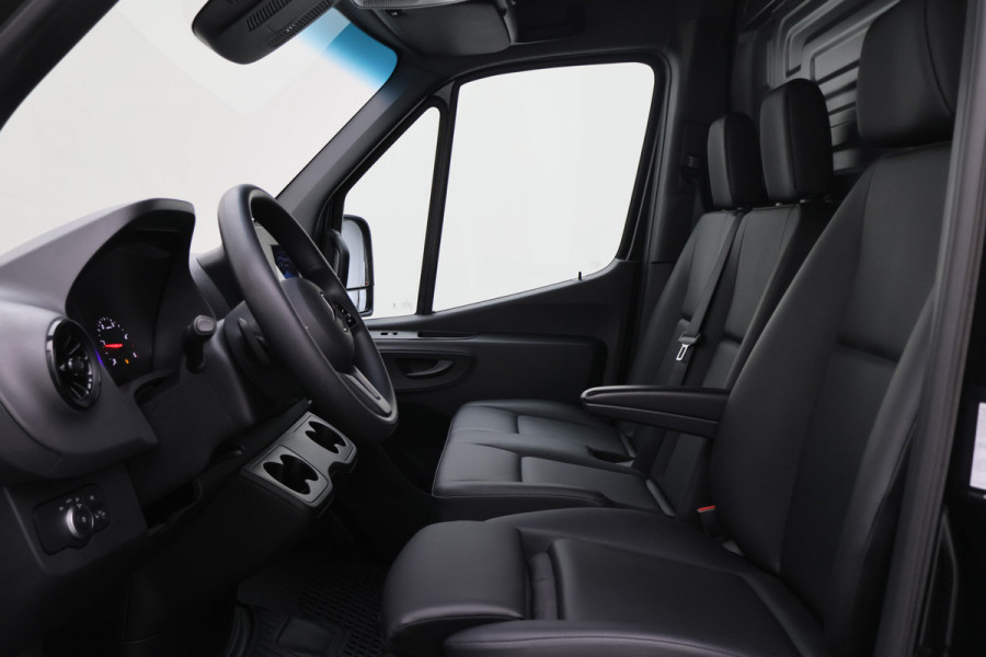 Mercedes-Benz Sprinter 315 CDI Automaat L1H1 Camera, Leer, Airco, Trekhaak, Apple CarPlay, 16”