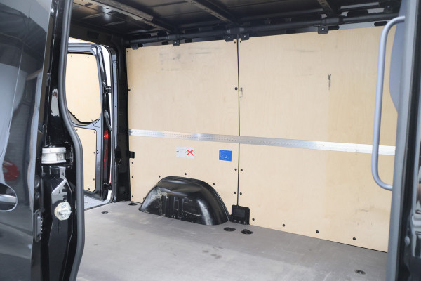 Mercedes-Benz Sprinter 315 CDI Automaat L1H1 Camera, Leer, Airco, Trekhaak, Apple CarPlay, 16”