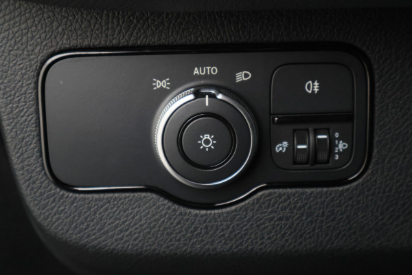 Mercedes-Benz Sprinter 315 CDI Automaat L1H1 Camera, Leer, Airco, Trekhaak, Apple CarPlay, 16”