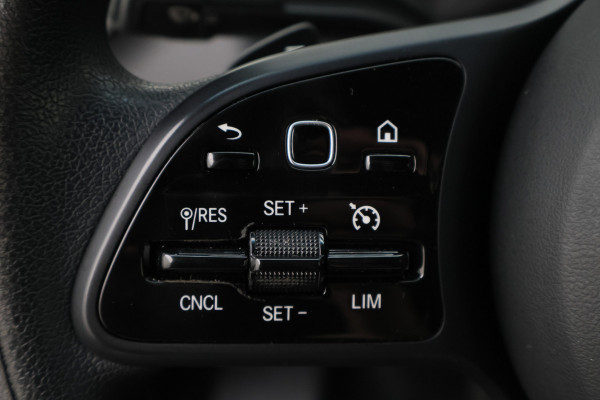 Mercedes-Benz Sprinter 315 CDI Automaat L1H1 Camera, Leer, Airco, Trekhaak, Apple CarPlay, 16”