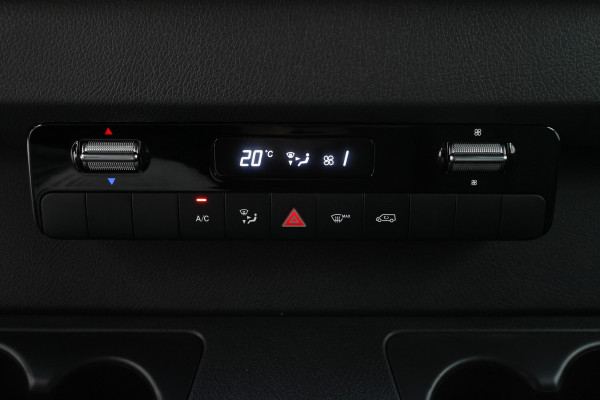 Mercedes-Benz Sprinter 315 CDI Automaat L1H1 Camera, Leer, Airco, Trekhaak, Apple CarPlay, 16”