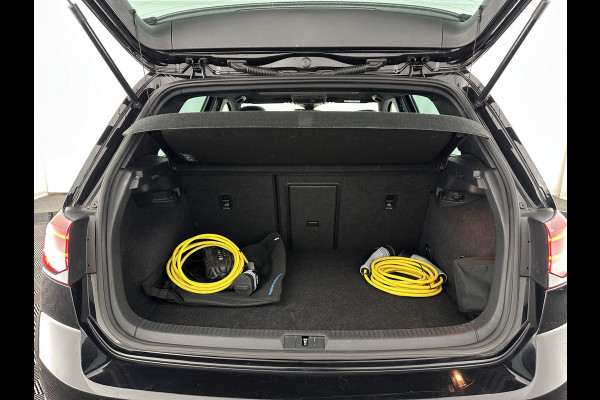 Volkswagen Golf 1.4 TSI PHEV GTE (Plug-in) (INCL-BTW) Aut. *PANO | ADAPTIVE-CRUISE | FULL-LED | DIGI-COCKPIT | BLINDSPOT | HEATED-SPORTSEATS | KEYLESS | NAVI-FULLMAP | AMBIENTLIGHT | SHIFTPADDLES | PRIVACY-GLASS | ECC | PDC | 18''ALU*