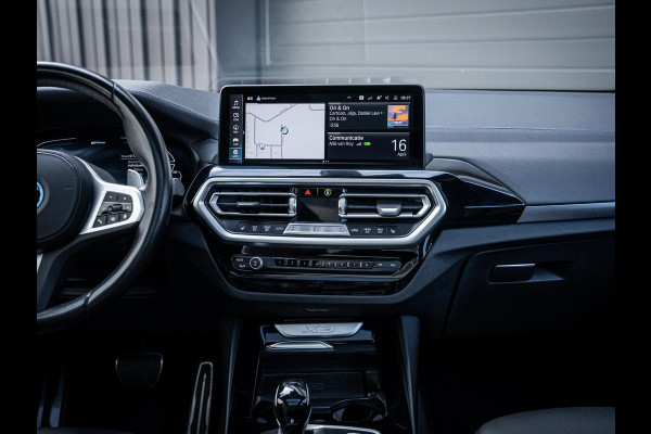 BMW X3 xDrive30e High Executive M-Sport l Brooklyn l Pano l HUD l H/K l ACC