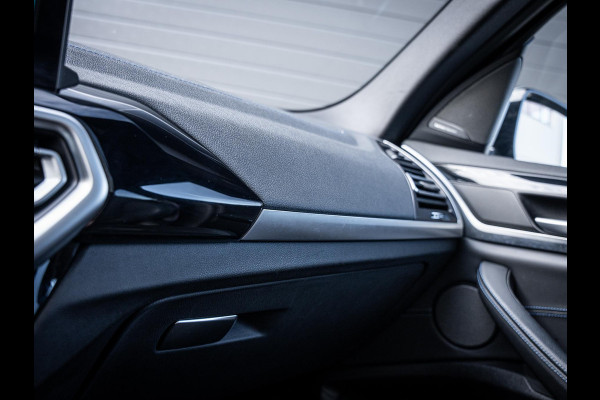 BMW X3 xDrive30e High Executive M-Sport l Brooklyn l Pano l HUD l H/K l ACC