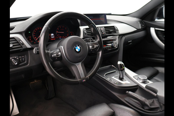 BMW 3 Serie Touring 318i M-SPORT + AFN. TREKHAAK | LEDER SPORTINT. | DIGITALE COCKPIT | STOELVERWARMING